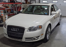Load image into Gallery viewer, QUARTER GLASS Audi A4 S4 RS4 2005 05 2006 06 2007 07 2008 08 Right - NW302156
