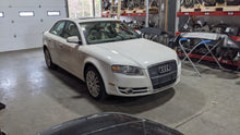 Load image into Gallery viewer, SUSPENSION COMPUTER Audi A4 S4 03 04 05 06 07 08 09 - NW301829
