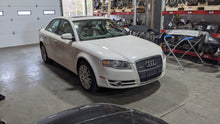 Load image into Gallery viewer, QUARTER GLASS Audi A4 S4 RS4 2005 05 2006 06 2007 07 2008 08 Right - NW302156
