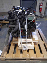 Load image into Gallery viewer, FRONT KNEE BMW 320i 328D 328i 335i 12 13 14 15 16 17 18 Right - NW478591
