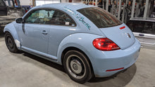 Load image into Gallery viewer, AXLE SHAFT Volkswagen Beetle 2012 12 2013 13 2014 14 AT Right - NW303417
