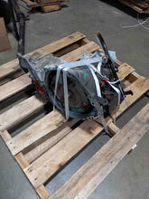Load image into Gallery viewer, Carrier Assembly Chrysler Pacifica 2005 - NW304917
