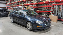 Load image into Gallery viewer, FRONT SPINDLE Passat CC 2006 06 2007 07 2008 08 2009 09 10 11 12 Right - NW307308
