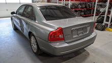 Load image into Gallery viewer, FRONT CV AXLE SHAFT Volvo S80 2004 04 2005 05 2006 06 Right - NW314132
