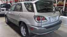 Load image into Gallery viewer, TRANSFER CASE Lexus RX300 1999 99 2000 00 01 02 03 - NW445197
