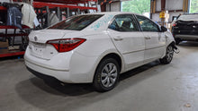 Load image into Gallery viewer, Steering Wheel Toyota Corolla 2016 - NW320864
