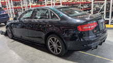 Load image into Gallery viewer, WINDSHIELD WIPER MOTOR Audi A4 Allroad S4 09 10 11 12 13 14 - NW324552
