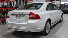 Load image into Gallery viewer, ECU ECM COMPUTER Volvo C70 S80 V70 XC60 XC70 2010 10 - NW326737
