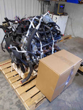 Load image into Gallery viewer, TRANSFER CASE Armada Pathfinder QX56 2008 08 2009 09 10 11 12 13 - NW329163
