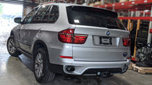 Load image into Gallery viewer, RADIATOR FAN ASSEMBLY BMW X5 X6 08 09 10 11 12 13 14 - NW329733
