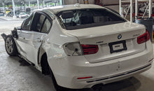 Load image into Gallery viewer, [INVENTORYCAR_YEAR_MAKE_MODEL] FOG LAMP LIGHT Right - NW329880
