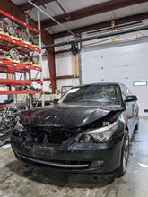 Load image into Gallery viewer, AC COMPRESSOR BMW 525i 528i Z4 530i 2006 06 2007 07 2008 08 09 10 11 - NW329597
