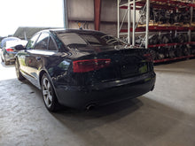 Load image into Gallery viewer, INTERIOR REAR VIEW MIRROR Audi A4 A6 S4 Q5 2005 05 06 07 08 09 10 11 12 - NW331925
