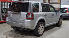 Load image into Gallery viewer, WASHER BOTTLE Land Rover LR2 2008 08 2009 09 2010 10 2011 11 - NW333837
