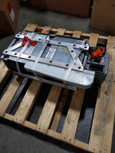 Load image into Gallery viewer, Transfer Case Volkswagen Touareg 2015 - NW334461
