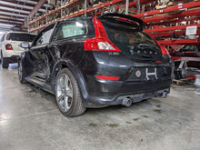 Load image into Gallery viewer, CV AXLE SHAFT Volvo V70 S40 C30 04 05 06 07 08 09 Right - NW334565
