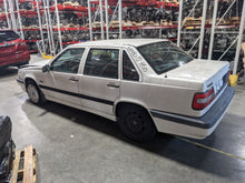 Load image into Gallery viewer, CV AXLE SHAFT Volvo V70 850 1993 93 94 95 96 97 98 Left - NW342960
