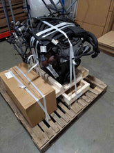 Load image into Gallery viewer, Axle Shaft Volkswagen Touareg 2013 - NW354062
