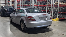 Load image into Gallery viewer, Steering Wheel  MERCEDES SLK 2006 - NW363110
