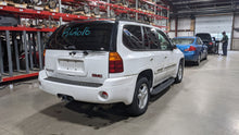 Load image into Gallery viewer, [INVENTORYCAR_YEAR_MAKE_MODEL] TRANSFER CASE - NW368595
