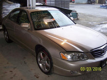Load image into Gallery viewer, Radio Mazda Millenia 2001 01 2002 02 AM FM Cassette CD - MM121275
