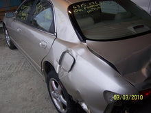 Load image into Gallery viewer, Radio Mazda Millenia 2001 01 2002 02 AM FM Cassette CD - MM121275
