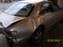 Load image into Gallery viewer, Radio Mazda Millenia 2001 01 2002 02 AM FM Cassette CD - MM121275

