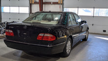 Load image into Gallery viewer, GRILL Mercedes E320 E430 E55 2000 00 01 02 03 - NW376537
