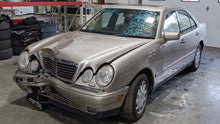Load image into Gallery viewer, Temp Climate AC Heater Control Mercedes E320 E430 E420 S320 1996 96 97 98 99 - NW377393
