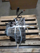 Load image into Gallery viewer, TRANSFER CASE Highlander Sienna RX330 2004 04 2005 05 2006 06 2007 07 - NW379927
