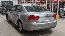 Load image into Gallery viewer, IGNITION SWITCH EOS Golf Golf GTI Passat Tiguan 2010-2014 - NW399327
