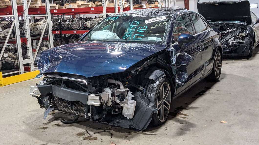 FRONT DOOR GLASS Audi A3 2015 15 2016 16 Right - NW409284