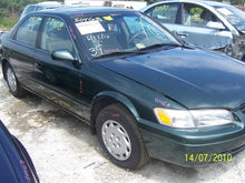 Load image into Gallery viewer, Radio Toyota Camry 1999 - MM83889
