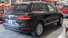 Load image into Gallery viewer, Throttle Body Volkswagen Touareg 2011 - NW415892
