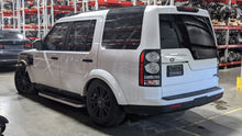 Load image into Gallery viewer, Carrier Assembly Land Rover LR4 2016 - NW415336

