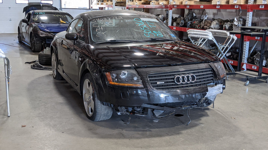 CD Changer Audi TT 2000 00 2001 01 02 03 04 05 06 - NW418087