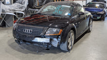 Load image into Gallery viewer, CD Changer Audi TT 2000 00 2001 01 02 03 04 05 06 - NW418087
