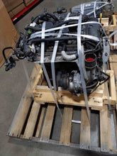 Load image into Gallery viewer, FRONT CV AXLE SHAFT Volkswagen Tiguan 09 10 11 12 13 14 AT Left  Front - NW418389
