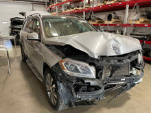 Load image into Gallery viewer, [INVENTORYCAR_YEAR_MAKE_MODEL] FRONT STRUT SHOCK Right - NW424727
