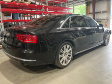 Load image into Gallery viewer, BODY CONTROL MODULE BCM COMPUTER Audi A6 A8 12 13 14 15 16 17 - NW425564
