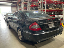 Load image into Gallery viewer, FRONT DRIVE SHAFT E350 E300 E320 E550 E63 2008 08 2009 09 - NW426870
