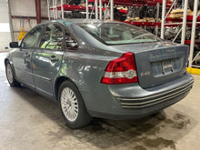 Load image into Gallery viewer, STEERING RACK Volvo C30 S40 V70 04 05 06 07 08 09 - NW427919
