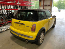 Load image into Gallery viewer, FRONT SPINDLE Mini Cooper 02 03 04 05 06 07 Left - NW431272
