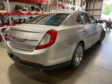 Load image into Gallery viewer, REAR AXLE SHAFT Flex Taurus Taurus X MKS MKT Sable 09-19 Right - NW431417
