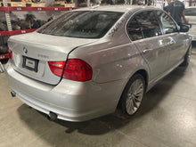 Load image into Gallery viewer, FRONT KNEE 325ci 325i 328i 330ci 330i 330xi 335i 2006-2010 Right - NW482925
