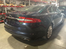 Load image into Gallery viewer, REAR DRIVE SHAFT Jaguar XF XFR 2010 10 2011 11 2012 12 - NW433846
