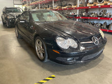 Load image into Gallery viewer, [INVENTORYCAR_YEAR_MAKE_MODEL] RADIATOR - NW434437

