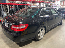 Load image into Gallery viewer, SIDE VIEW DOOR MIRROR E300 E350 E400 E550 E63 10 11 12 13 Right - NW435512
