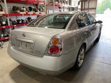 Load image into Gallery viewer, OUTER TAIL LIGHT LAMP Nissan Altima 2002 02 2003 03 2004 04 Left - NW445650
