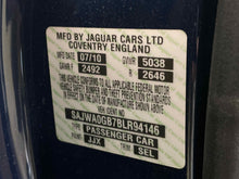 Load image into Gallery viewer, RADIATOR Jaguar Vanden Pl XF XFR XJ XJL XJR 10 11 12 13 - NW439591
